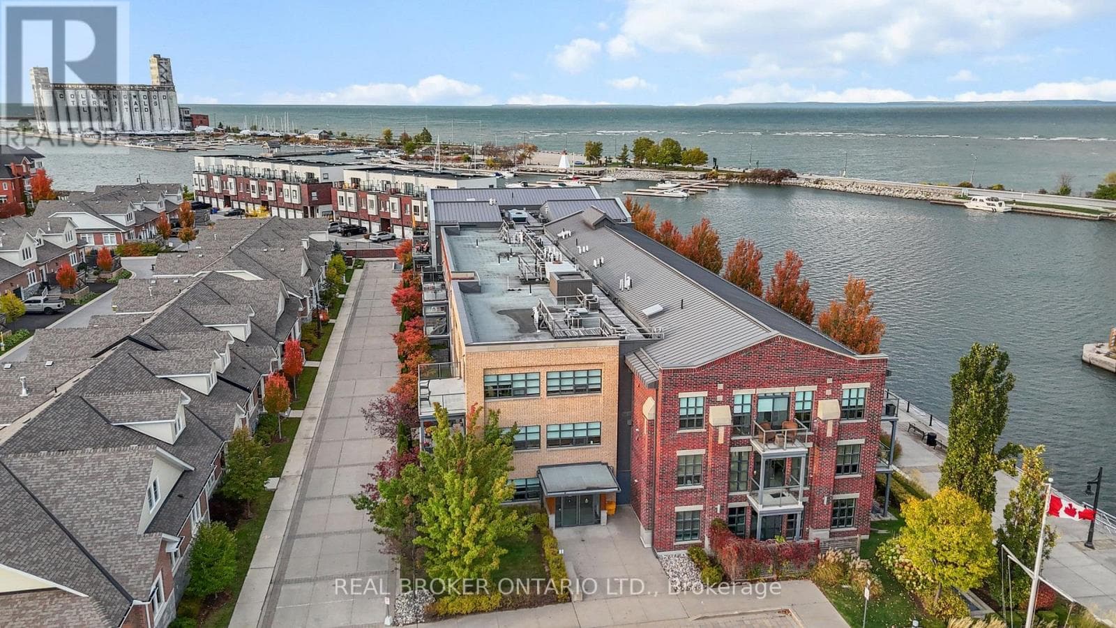 302 - 1 SHIPYARD LANE, Toronto — photo 4