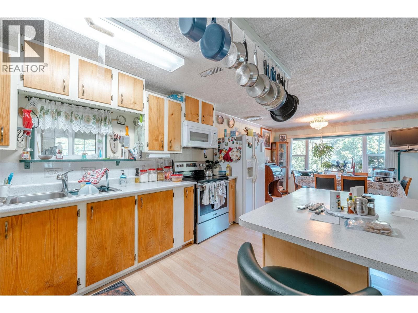 419 Edward Street, Interior REALTORS® — photo 5