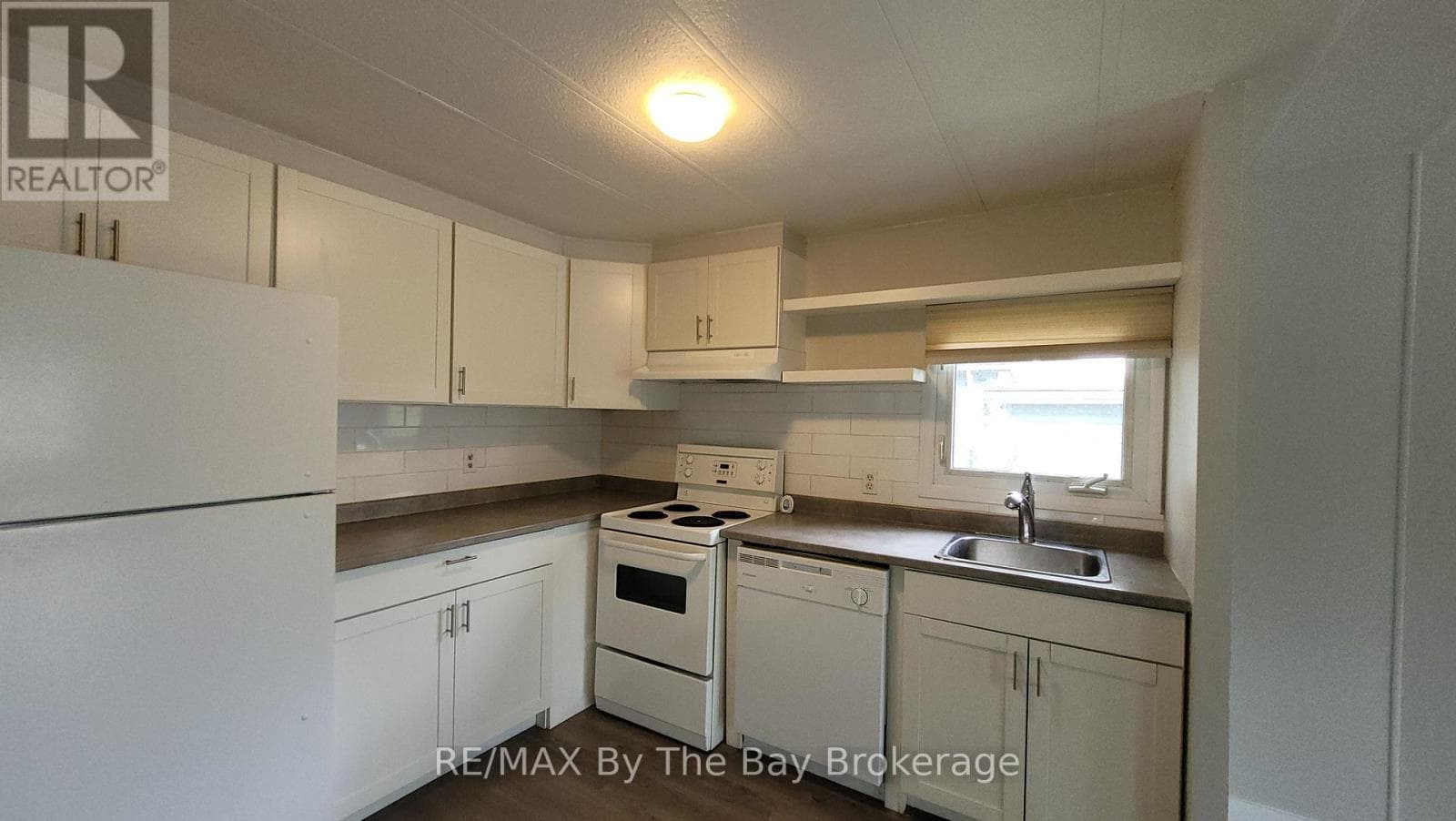 50 GEORGIAN GLEN DRIVE, OnePoint — photo 5