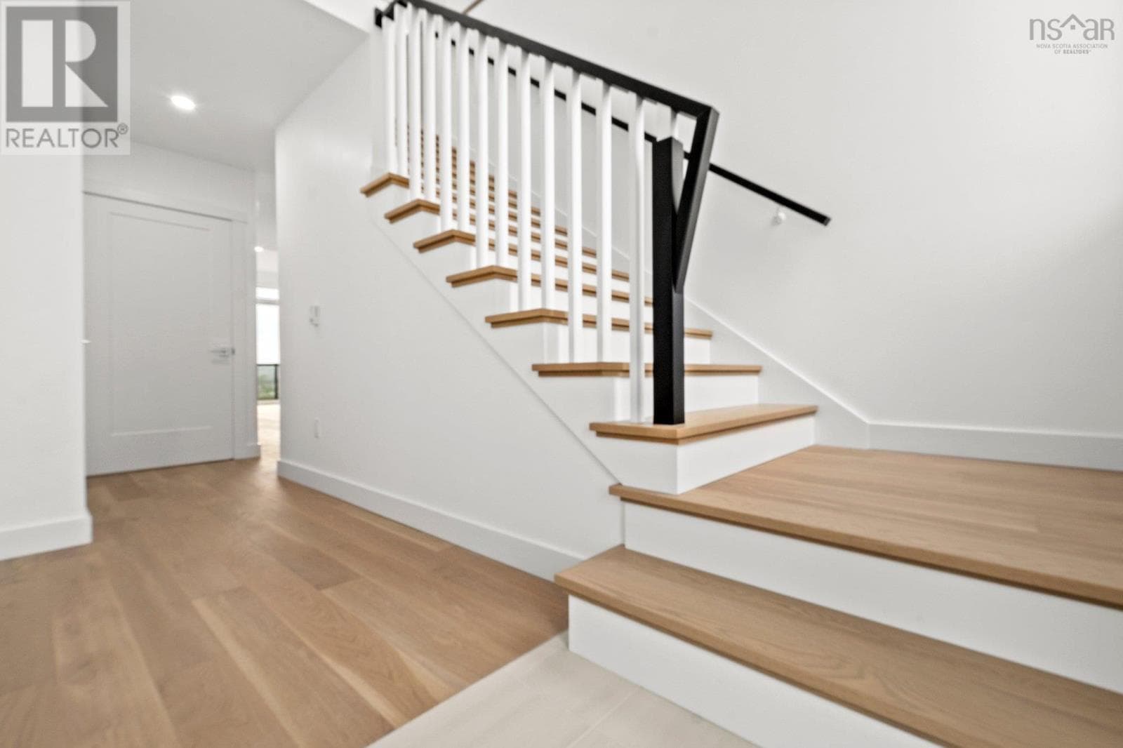 147 Brunello Boulevard — photo 2