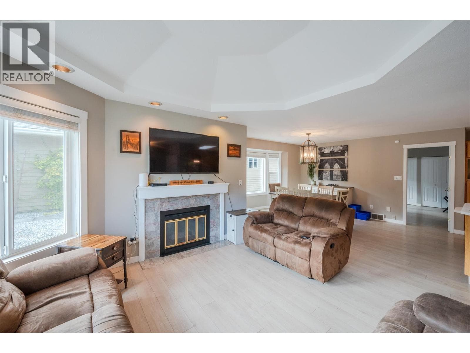 138 EVERGREEN CRESCENT, Interior REALTORS® — photo 4