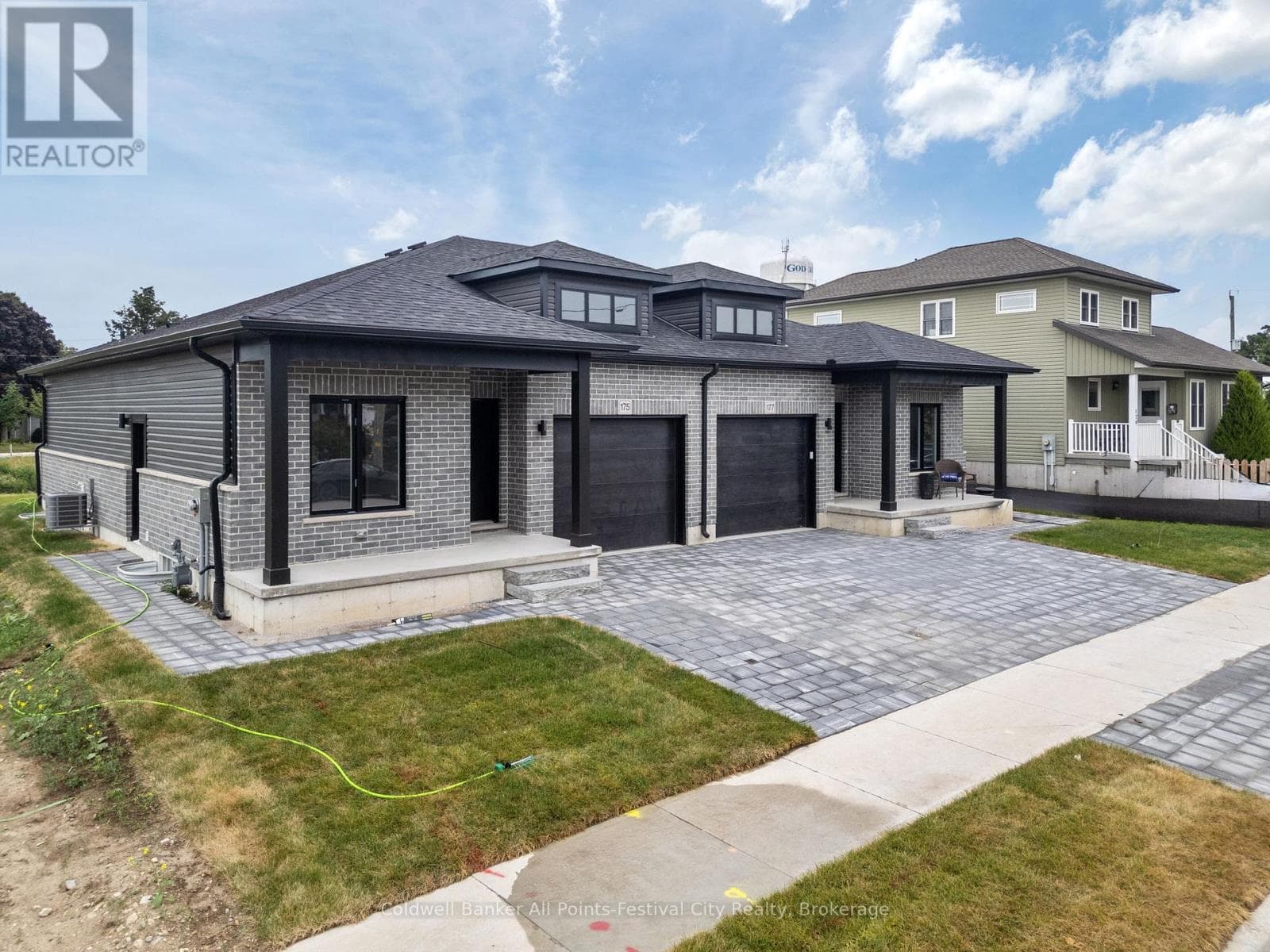 171 ELGIN AVENUE — photo 4