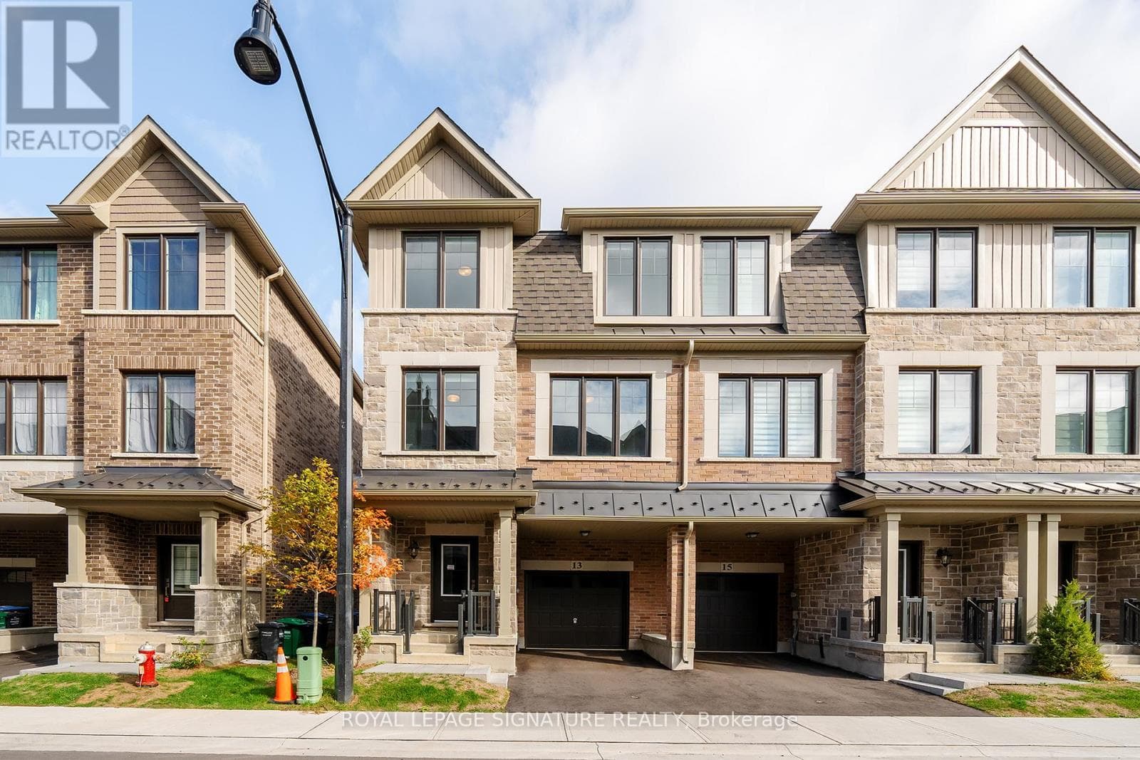 13 FOLCROFT STREET in NEW SPRINGBROOK