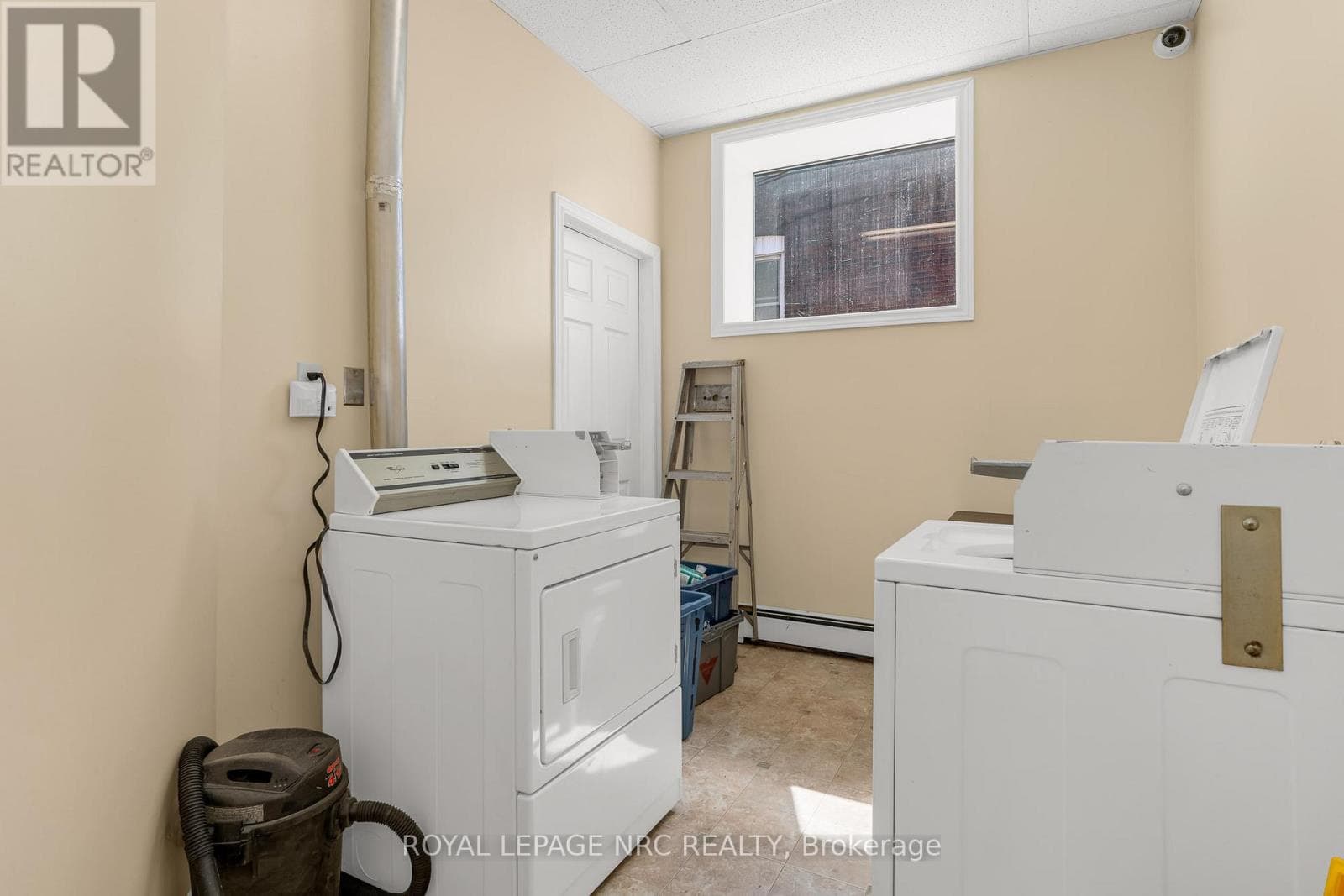 192 BURGAR STREET, Niagara — photo 5