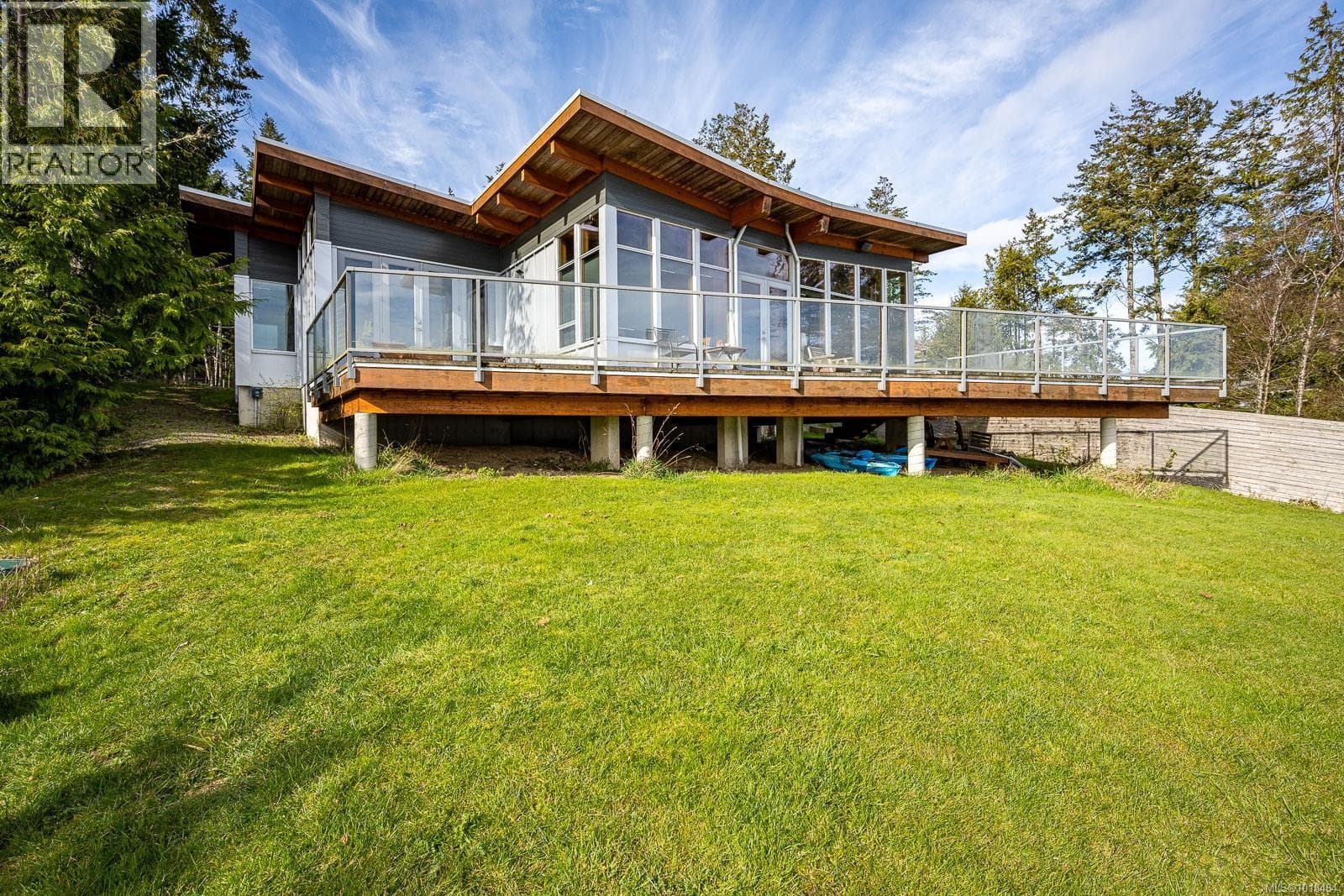 3870 East Rd in 