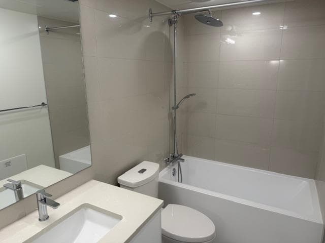 703 13675 107A AVENUE, Fraser Valley — photo 2