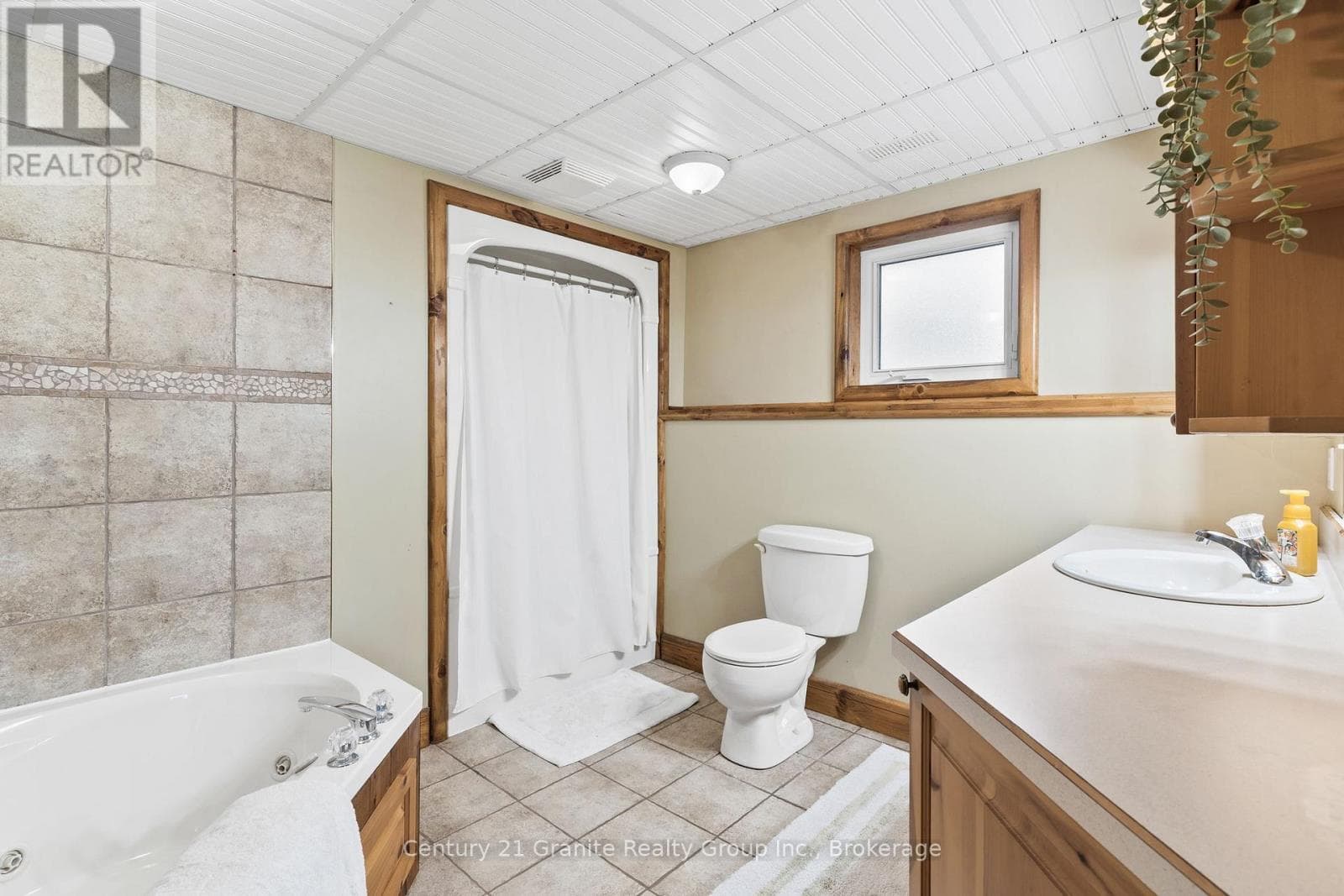 1526 CURRY ROAD in 