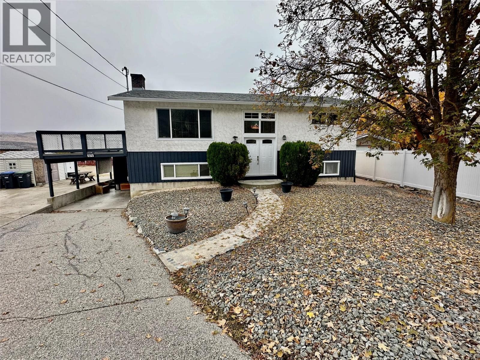 971 Dividend Court, Interior REALTORS® — photo 2