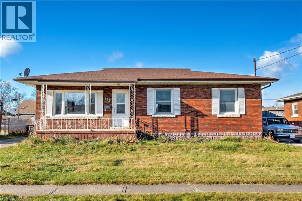662 HARRIET STREET in 