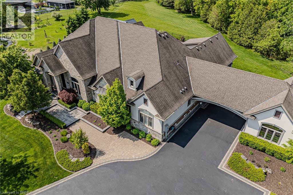 29 WALLACE COURT, Brantford — photo 3