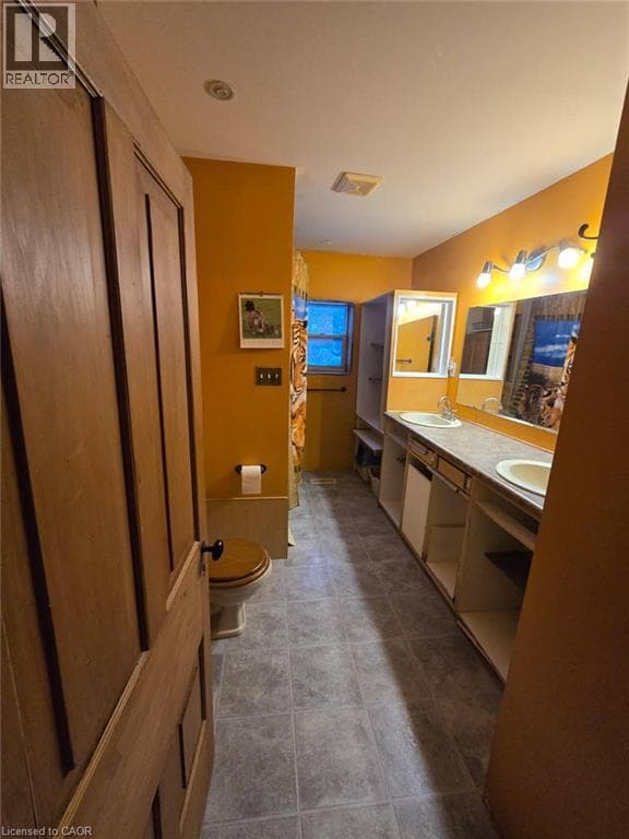 284 GARAFRAXA Street, Cornerstone — photo 5