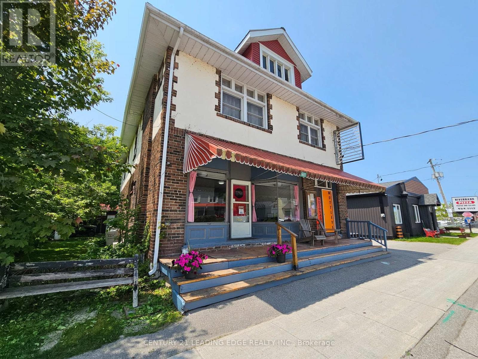 6651 HIGHWAY 35 in Fenelon