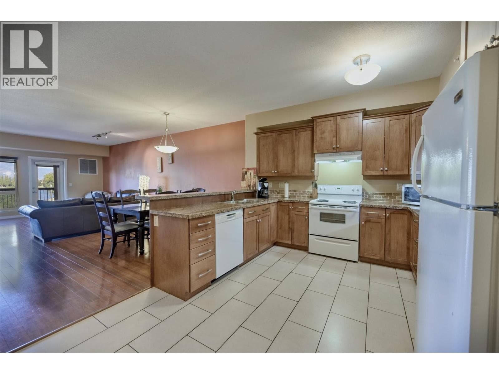 4300 44TH Avenue Unit# 307, Interior REALTORS® — photo 2