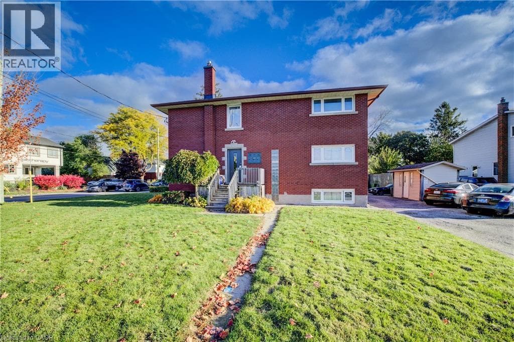 263 HIGHLAND ROAD WEST — photo 3
