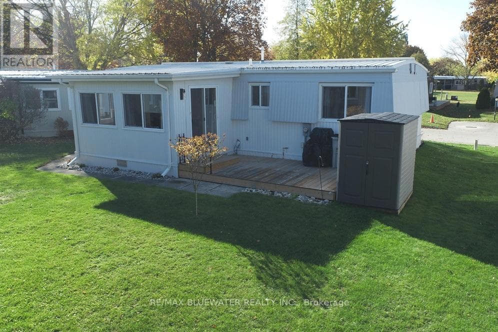 79 PEBBLE BEACH PARKWAY, London and St. Thomas — photo 2