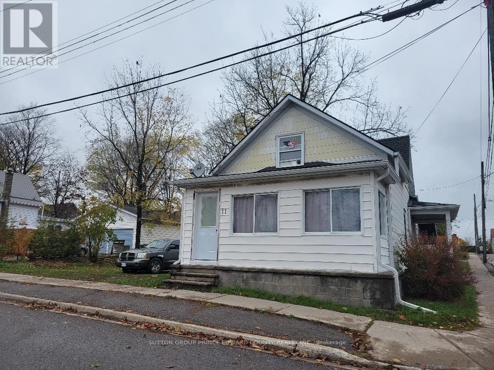 11 LOW STREET, Central Lakes — photo 3