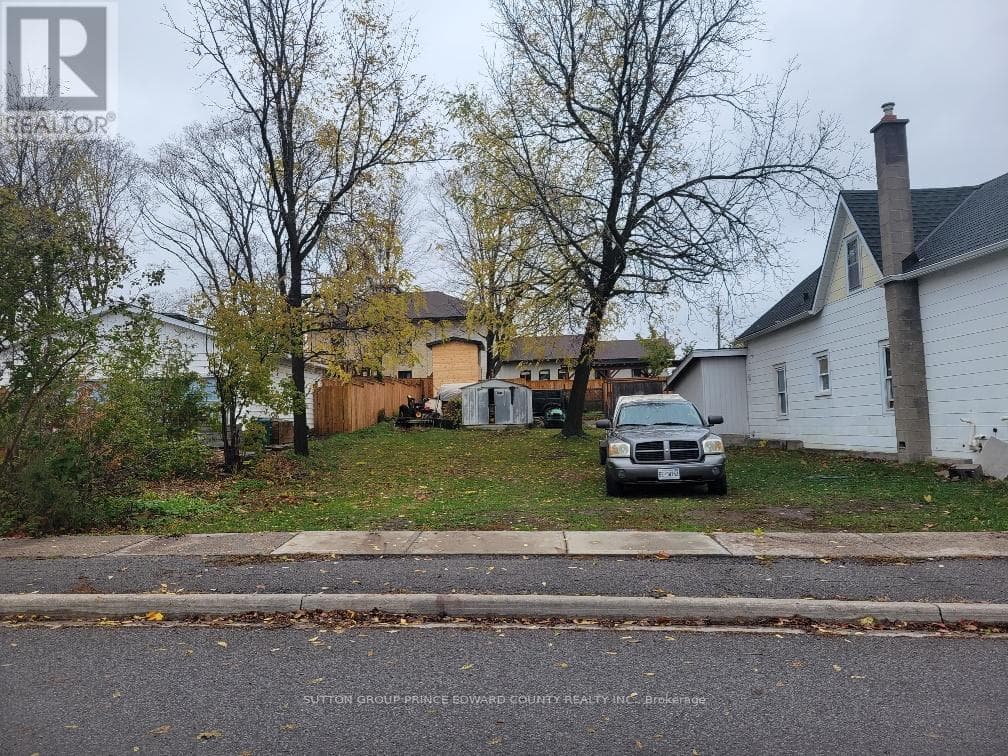 11 LOW STREET, Central Lakes — photo 4