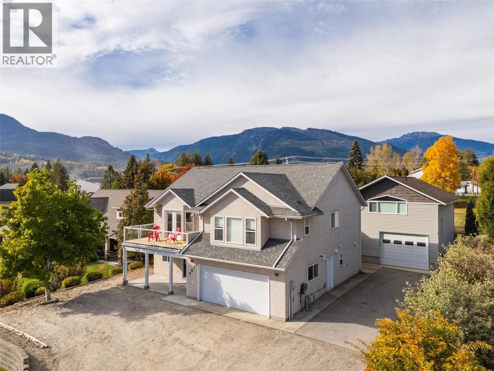909 Edward Street in 