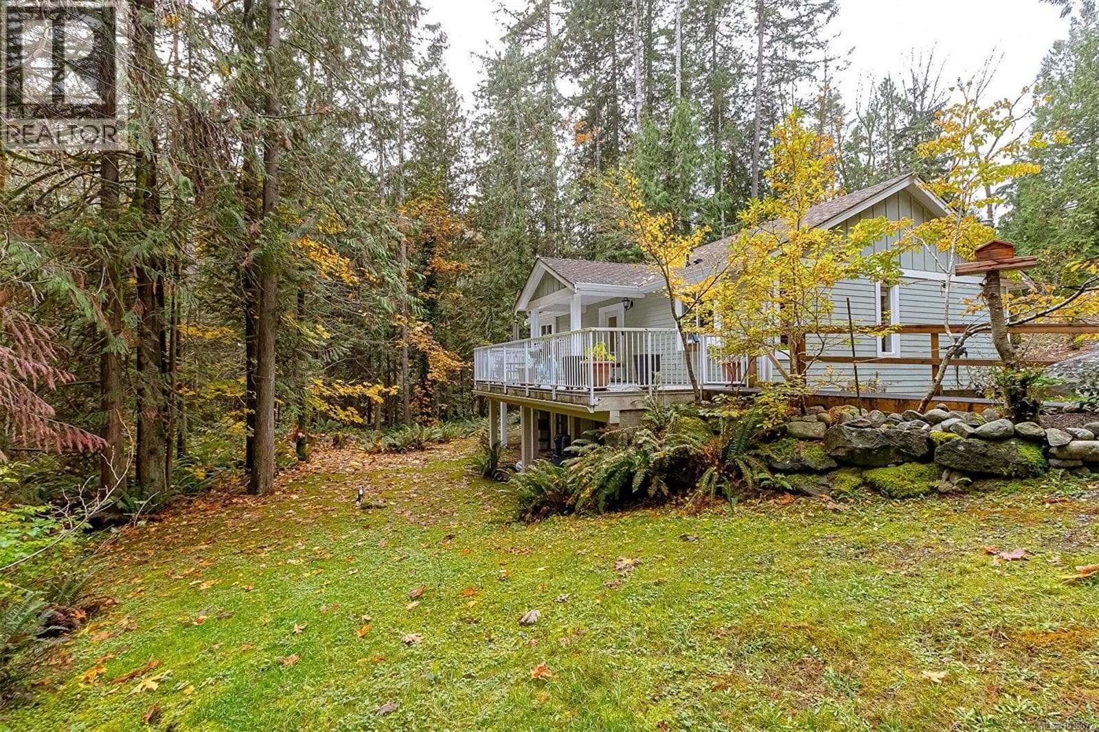 350 Dogwood Dr, Vancouver Island — photo 3