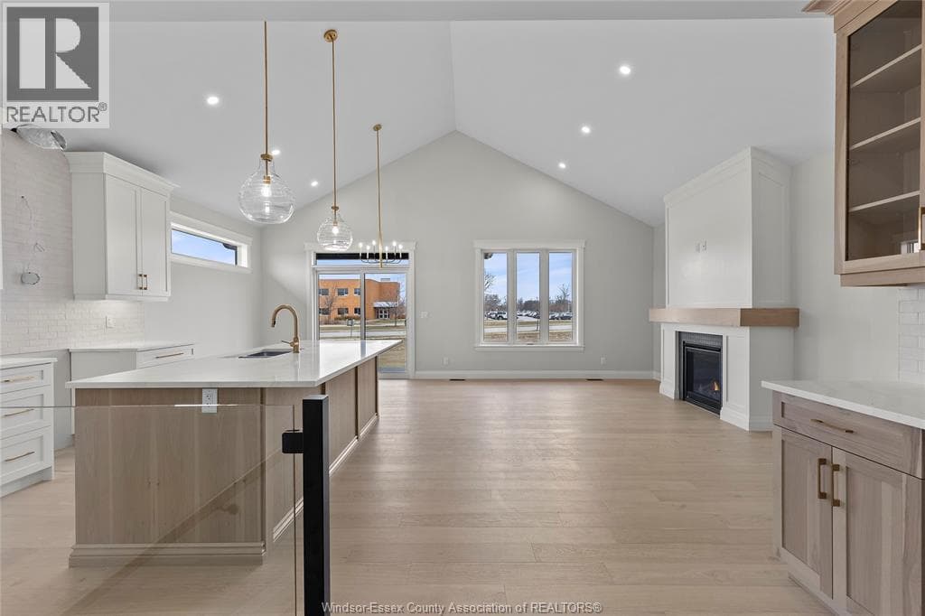510 ORSINI, Windsor — photo 4