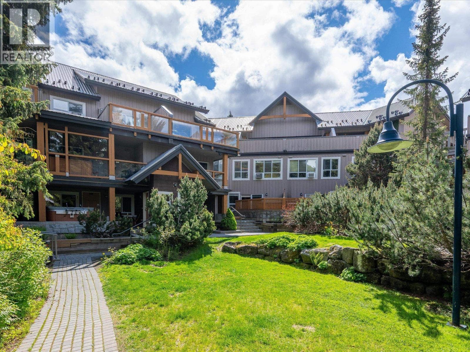 98 4388 NORTHLANDS BOULEVARD in 