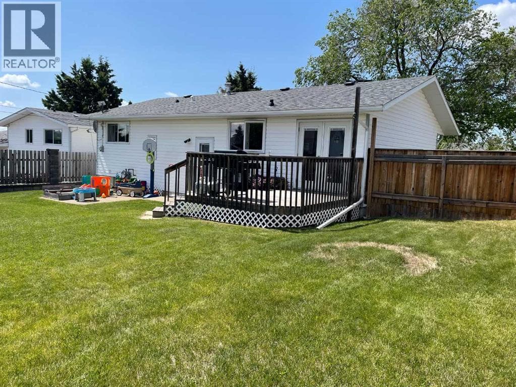 10605 107 STREETCLOSE, Grande Prairie — photo 2