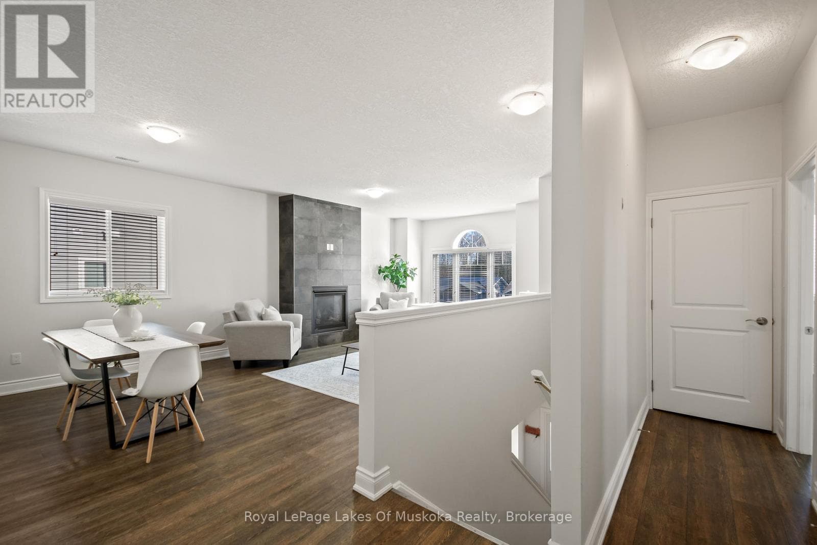 12 MACARTHUR DRIVE, OnePoint — photo 3
