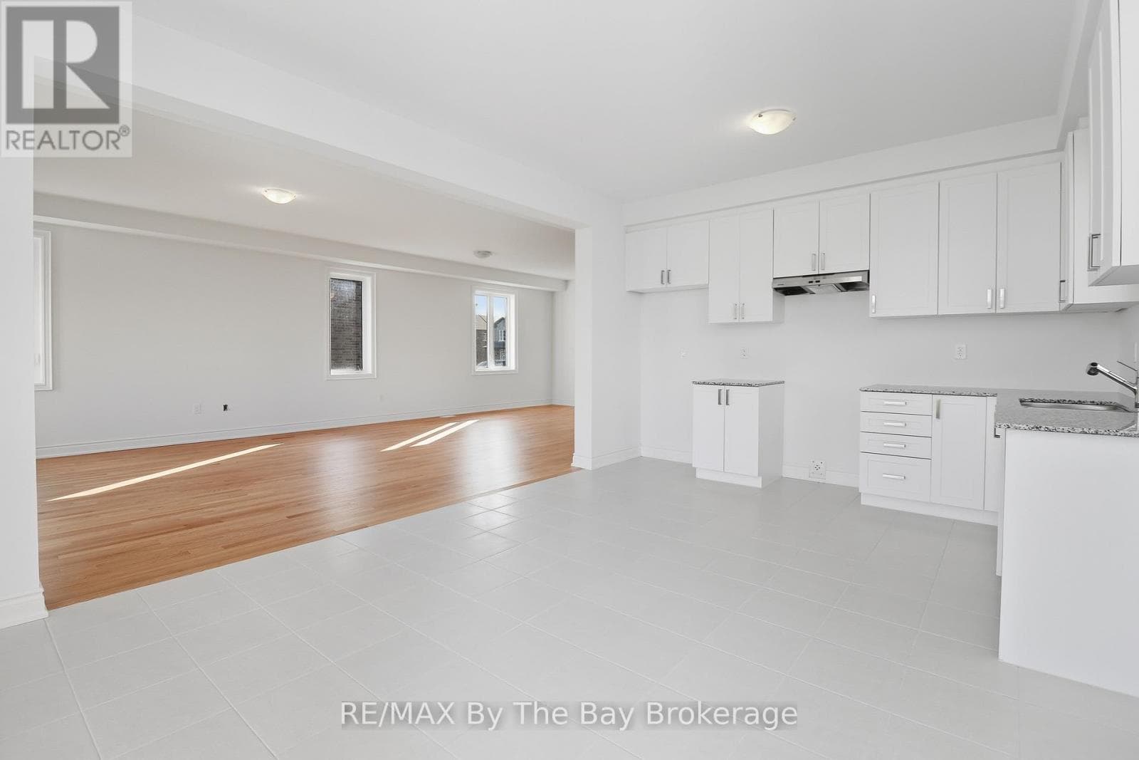 65 AMBER DRIVE, OnePoint — photo 5