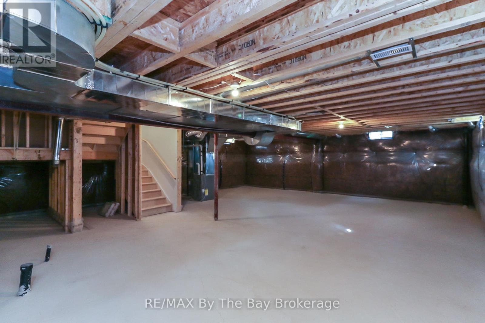 65 AMBER DRIVE, OnePoint — photo 4