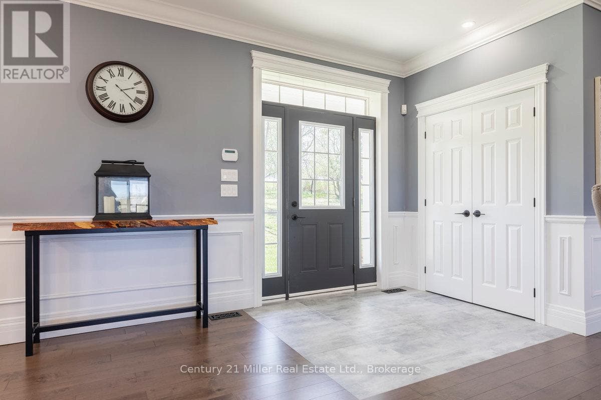 5583 3RD LINE ROAD, Oakville-Milton — photo 2