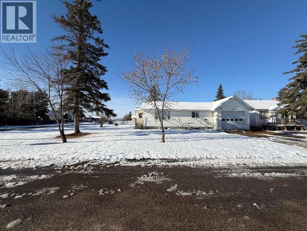4608 53 Street, Grande Prairie — photo 2