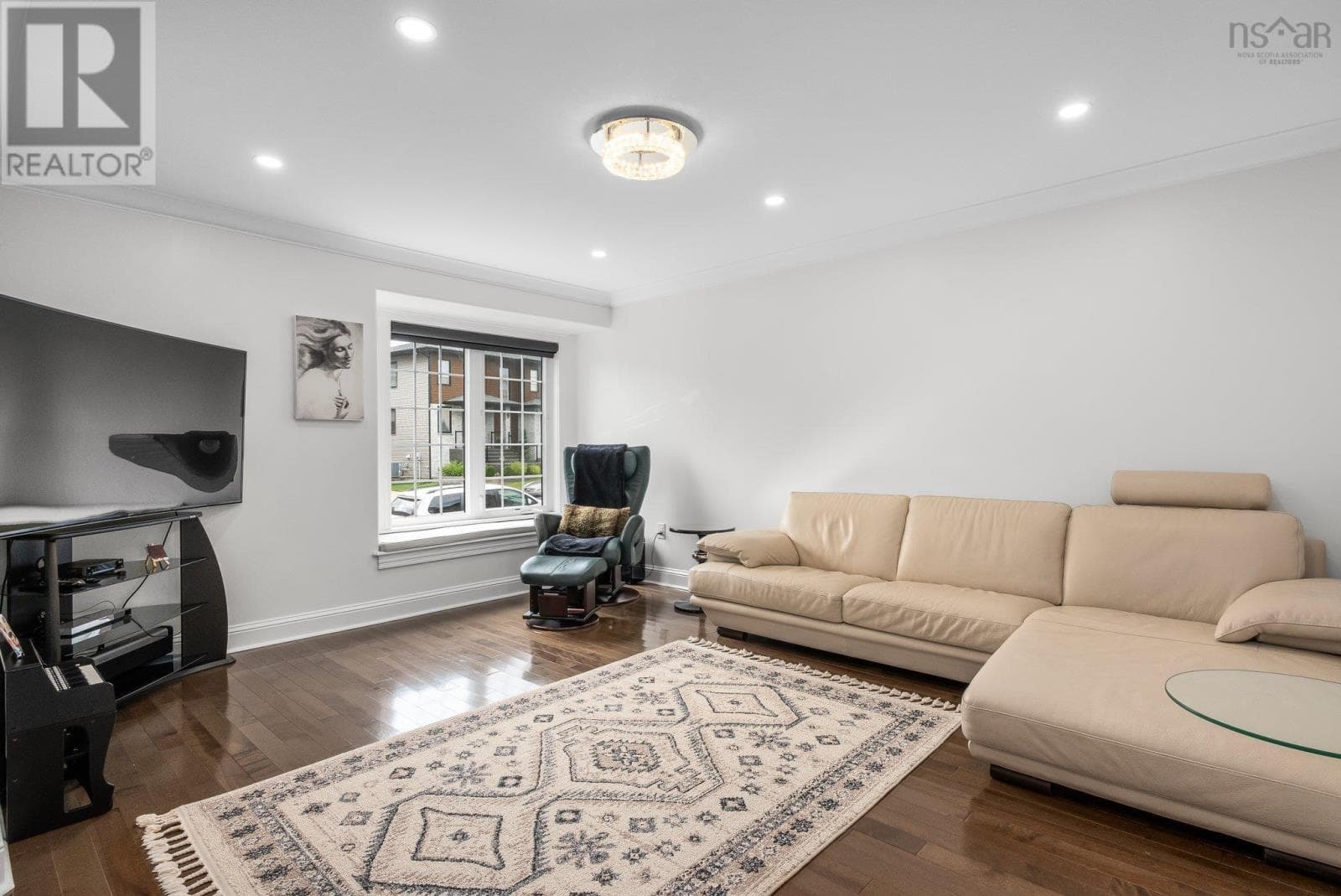 279 BENTLY DRIVE, NSAR — photo 5
