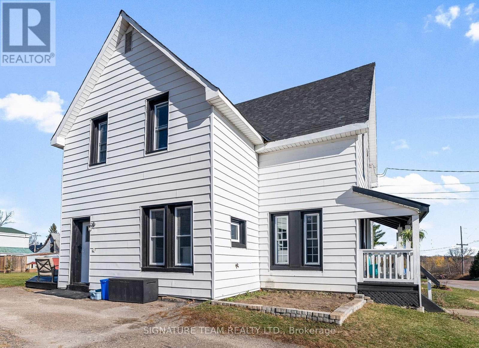 22 ASTROLABE ROAD — photo 3