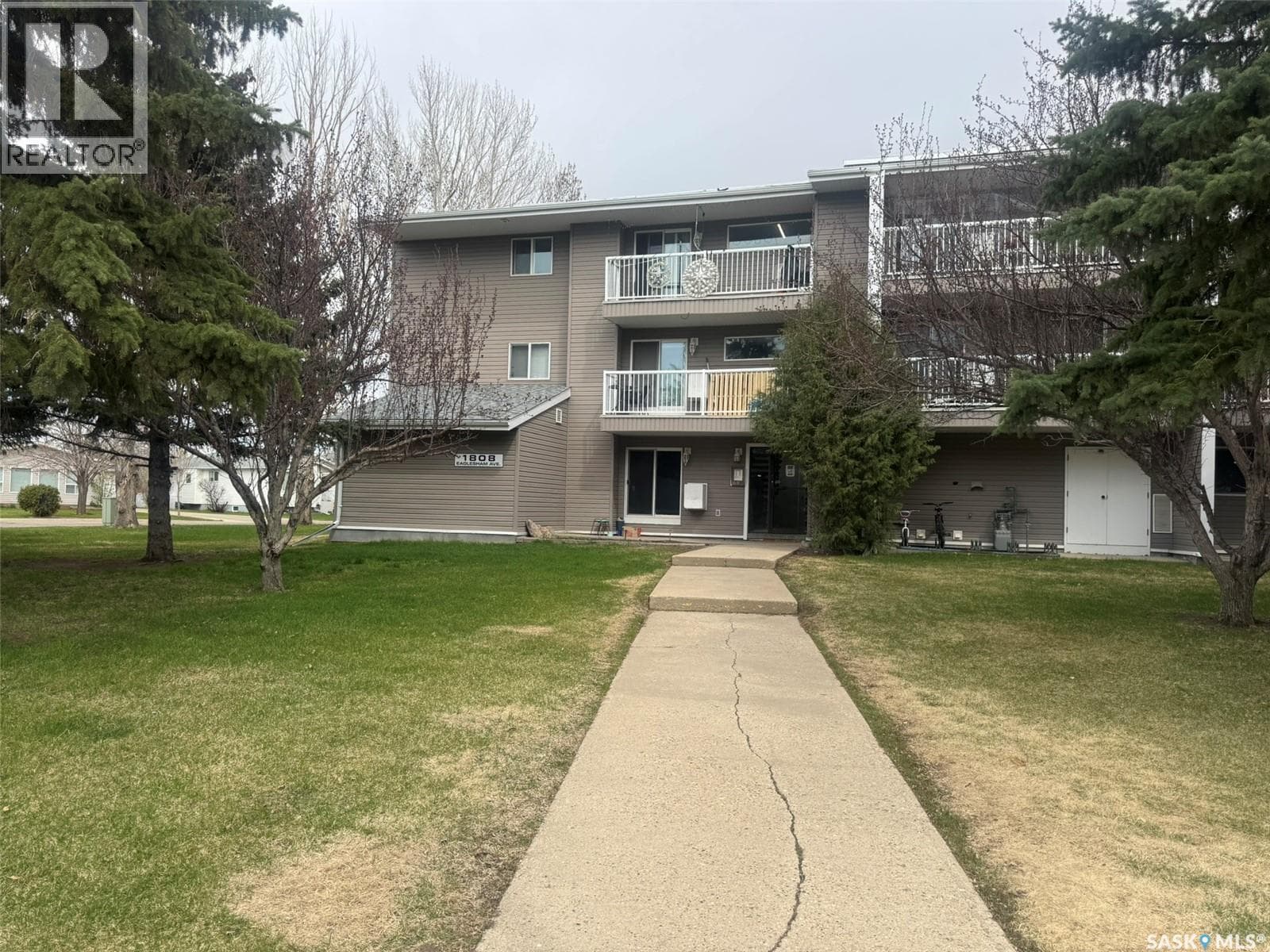 207 1808 EAGLESHAM AVENUE in 
