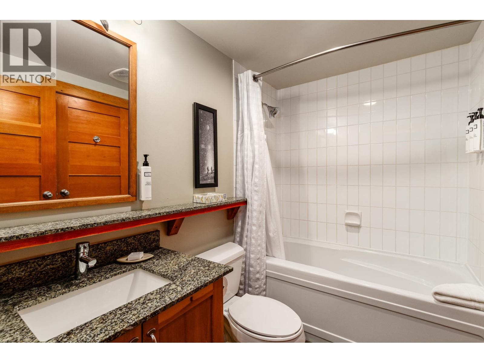 315B 2036 LONDON LANE, Greater Vancouver — photo 5
