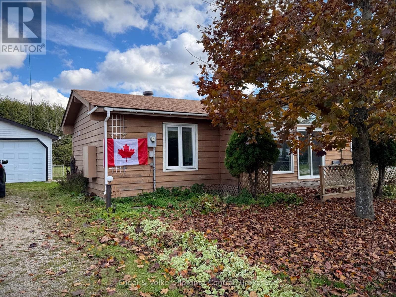 209 EVANS STREET in 