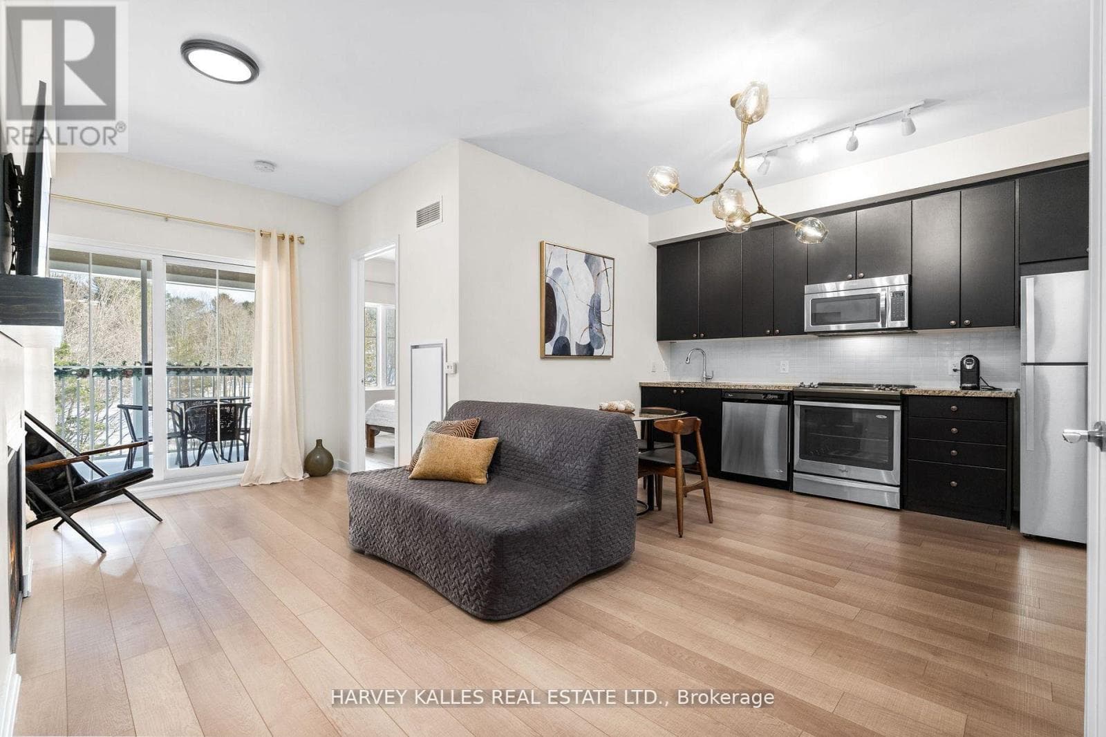 416 - 40 HORSESHOE BOULEVARD, Toronto — photo 4