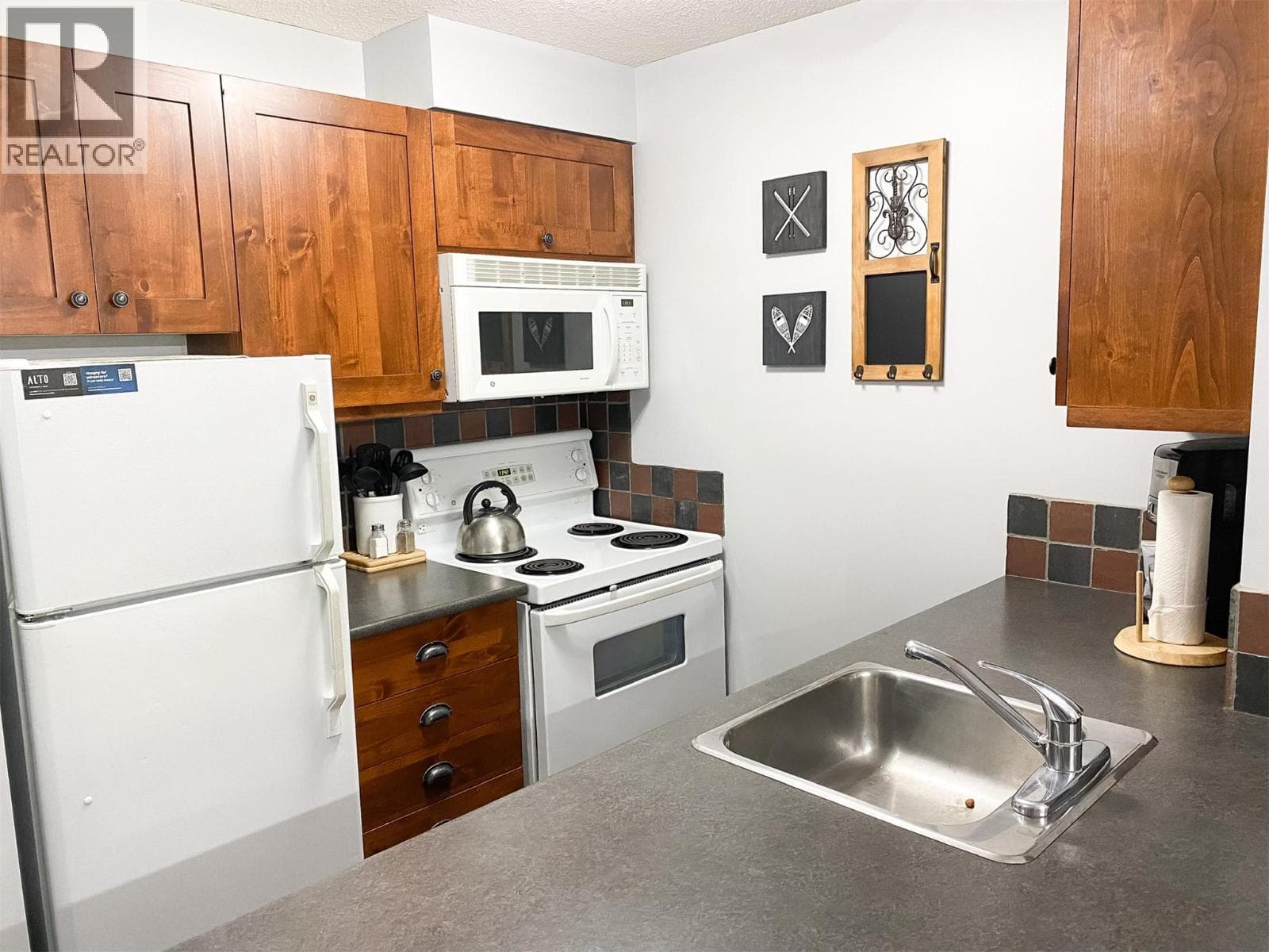 2070 Summit Drive Drive Unit# 306 in 