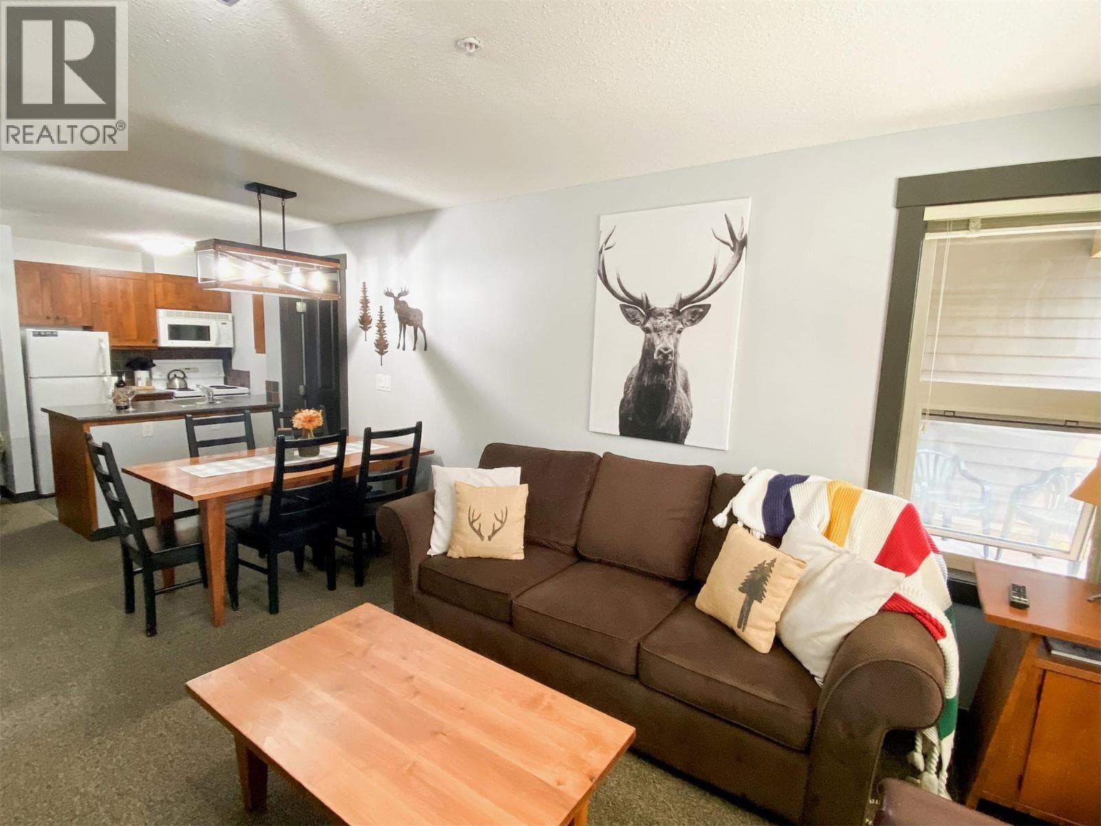 2070 Summit Drive Drive Unit# 306, Interior REALTORS® — photo 2