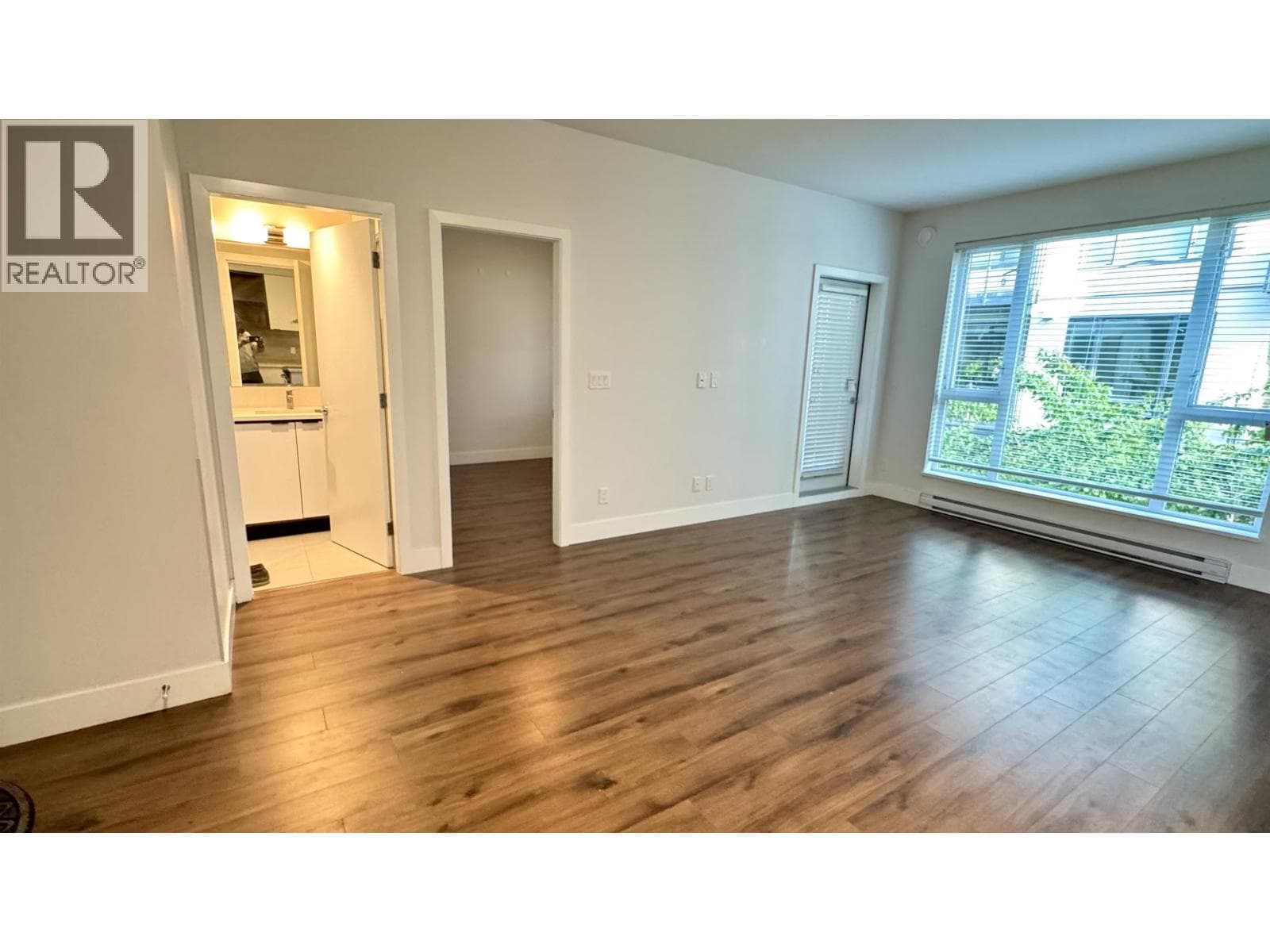 252 5355 LANE STREET, Greater Vancouver — photo 4