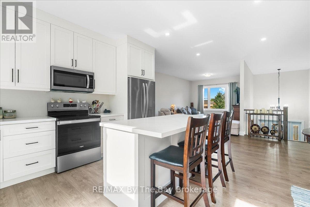 146 MARY STREET, OnePoint — photo 4