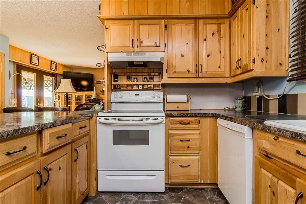 33437 GEORGE FERGUSON WAY, Fraser Valley — photo 5