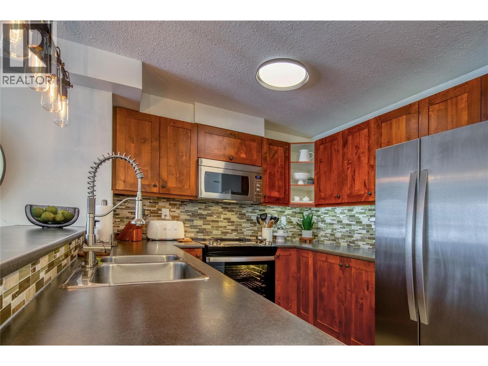 2070 SUMMIT DRIVE UNIT 307 in 