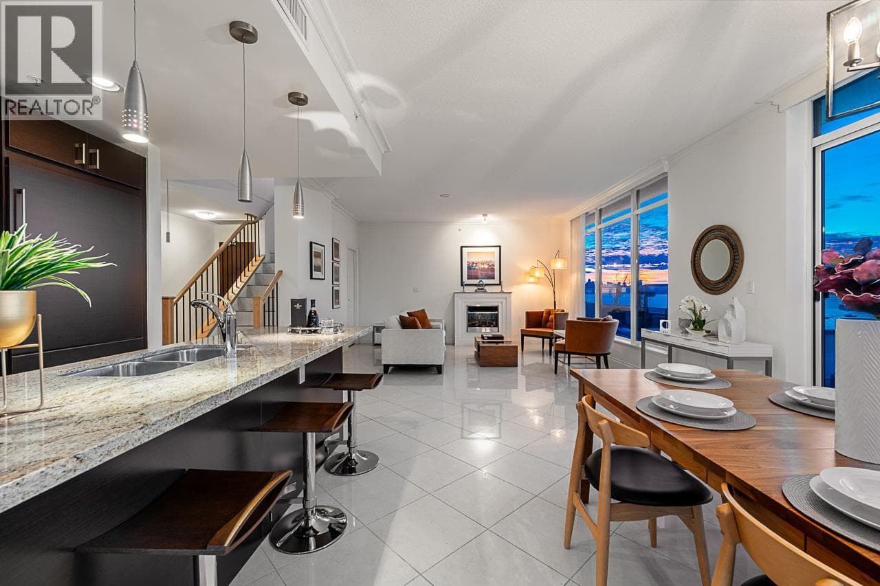 PH3 162 VICTORY SHIP WAY, Greater Vancouver — photo 5