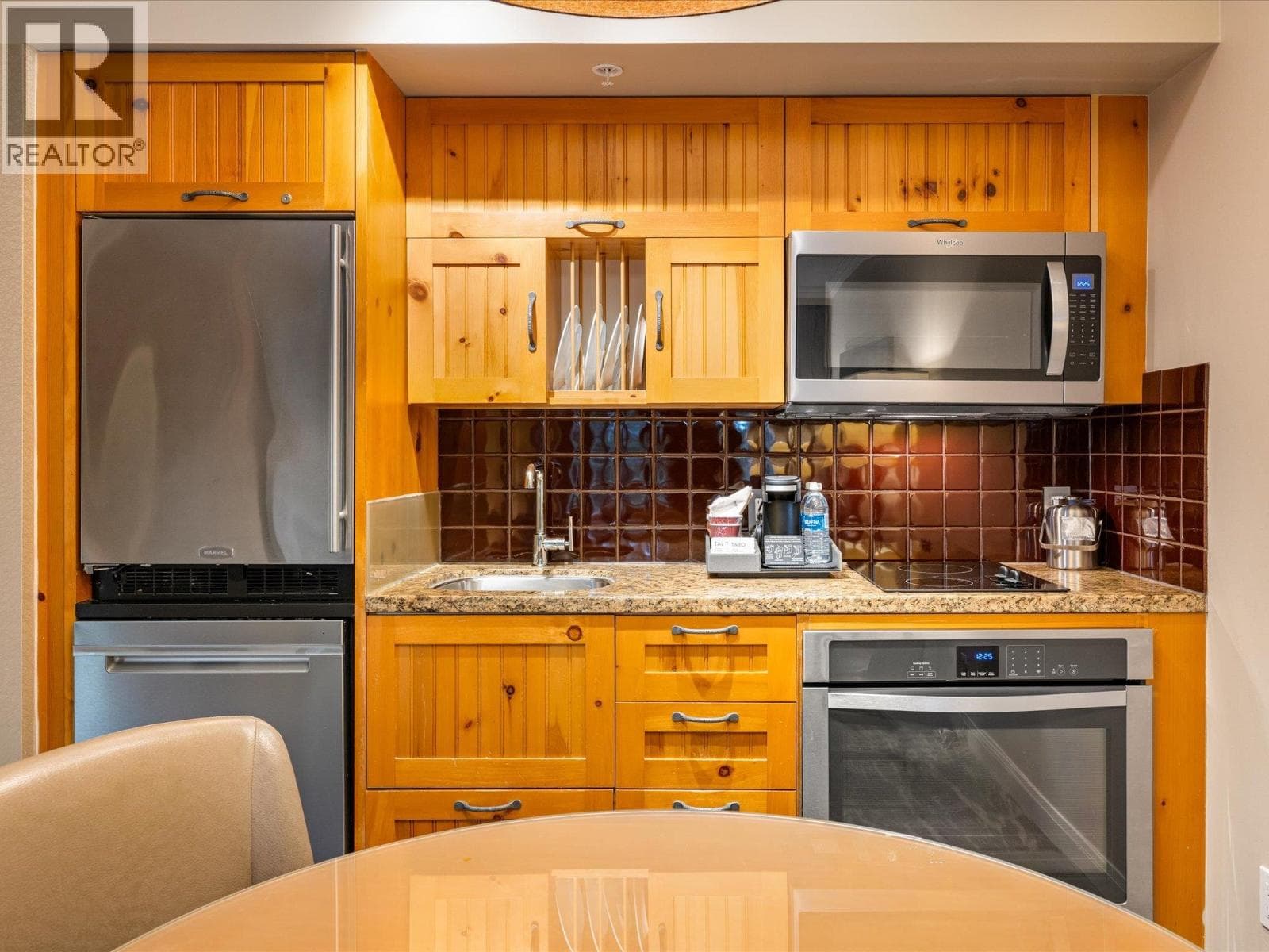 482 4090 WHISTLER WAY, Greater Vancouver — photo 3