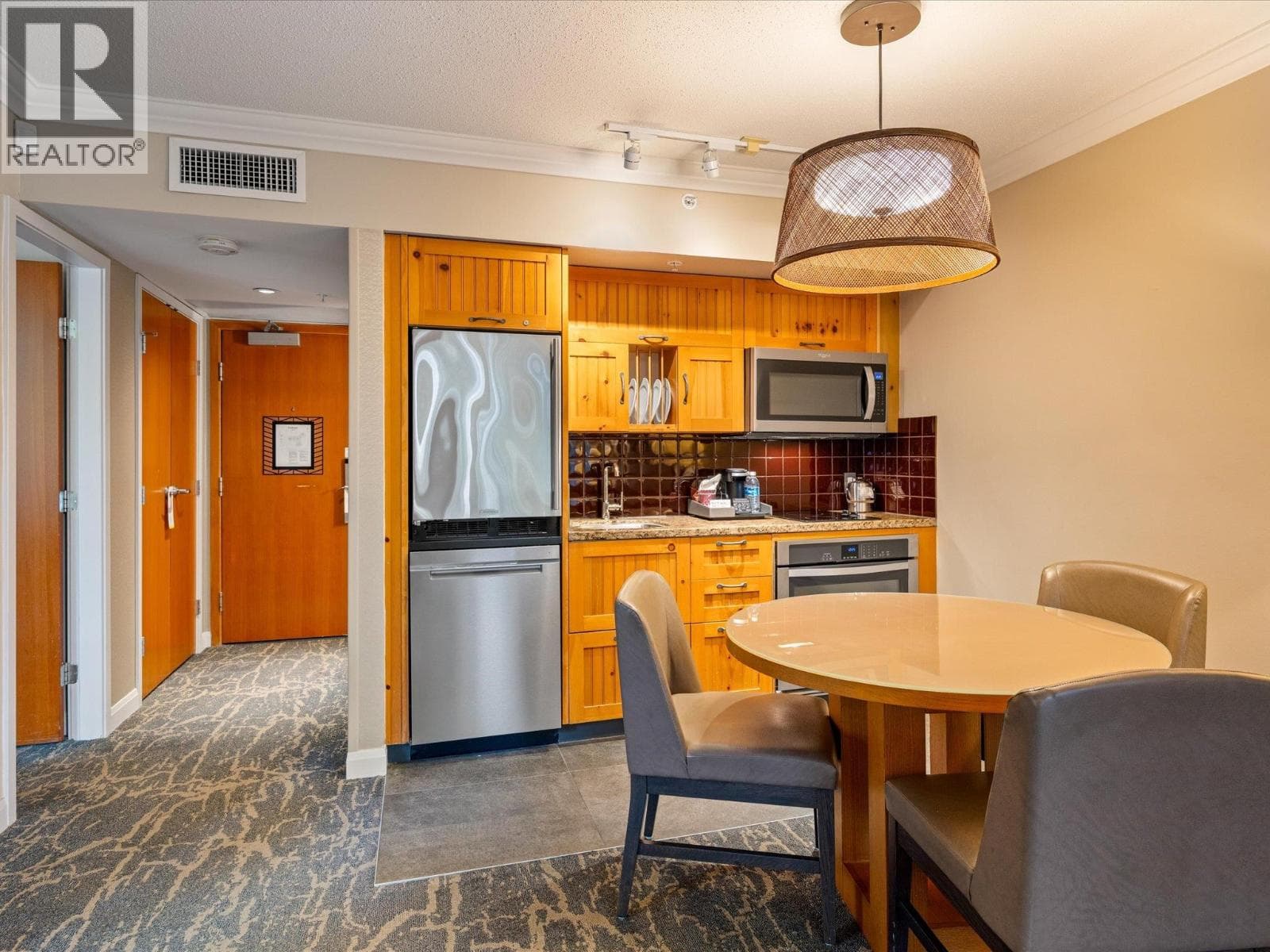 482 4090 WHISTLER WAY, Greater Vancouver — photo 2