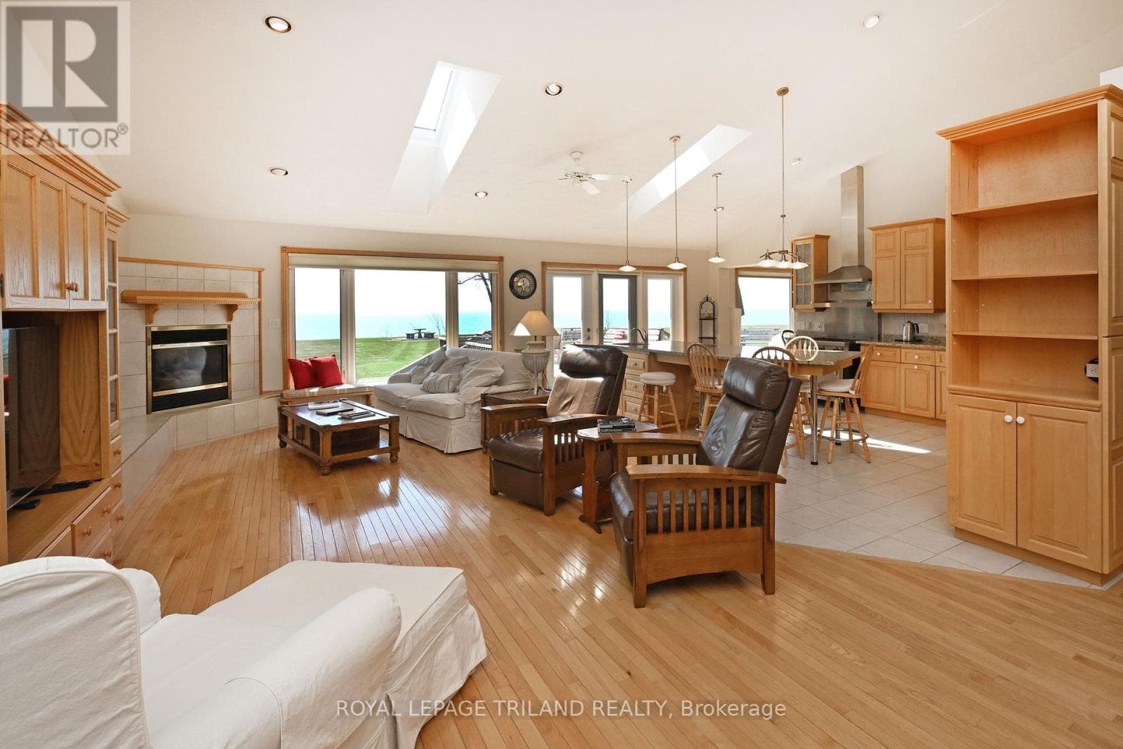 7154 TALBOT TRAIL, London and St. Thomas — photo 4