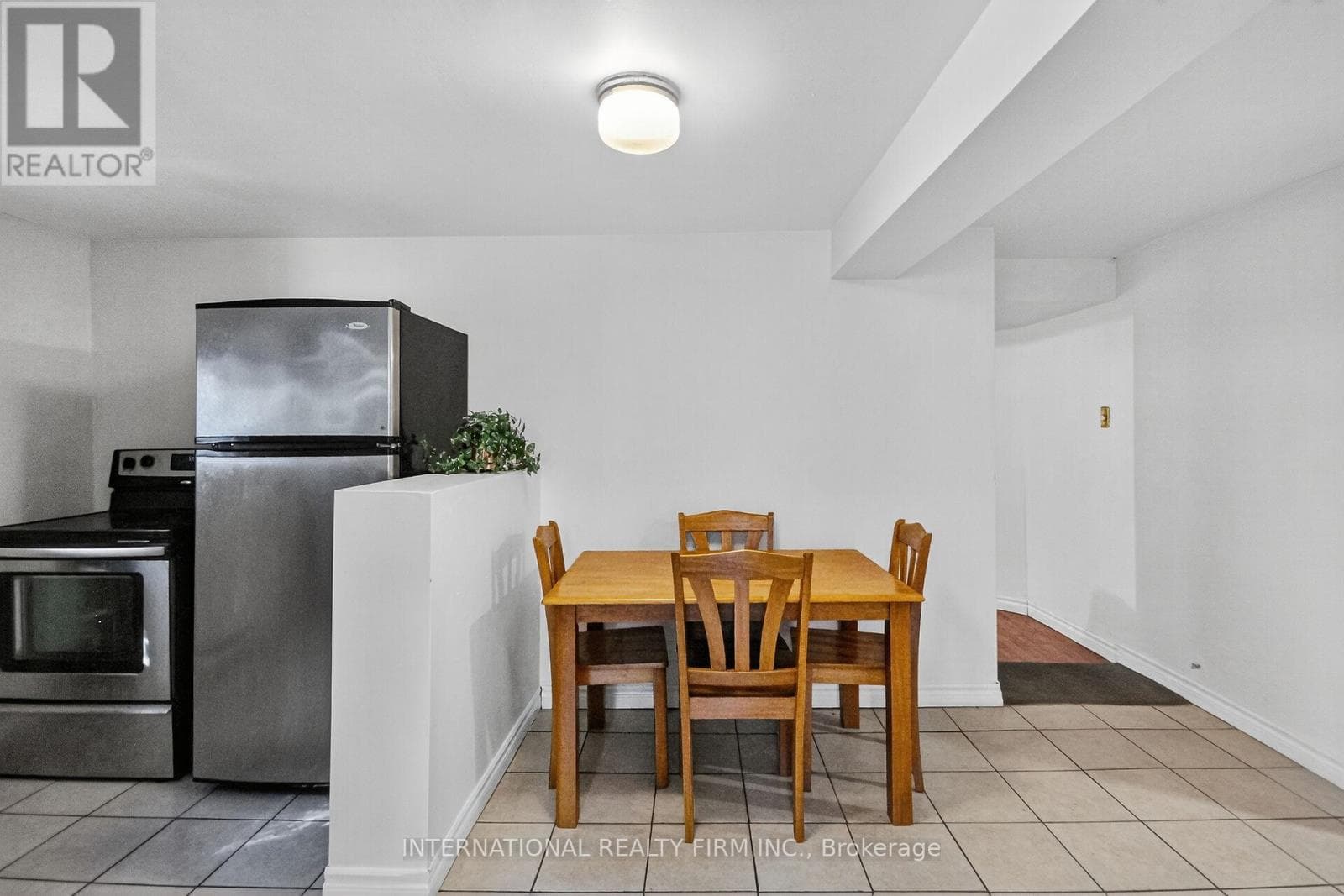 96 CONSTANCE LAKE ROAD, Ottawa — photo 2