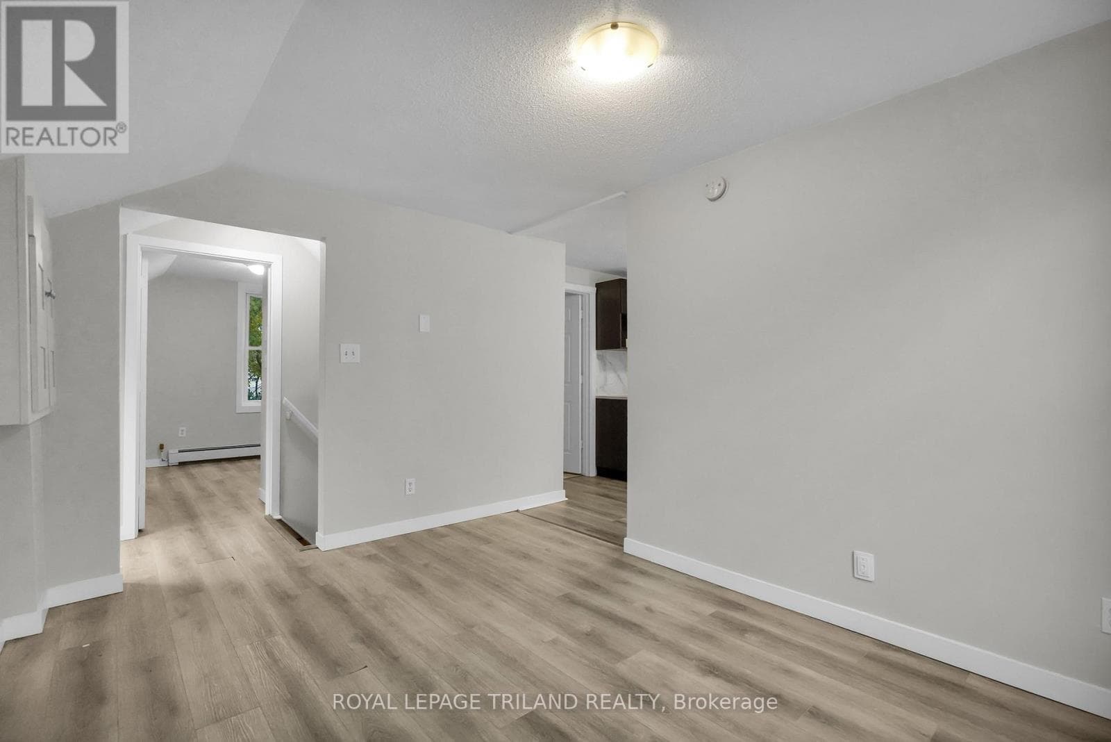784 LITTLE GREY STREET — photo 4
