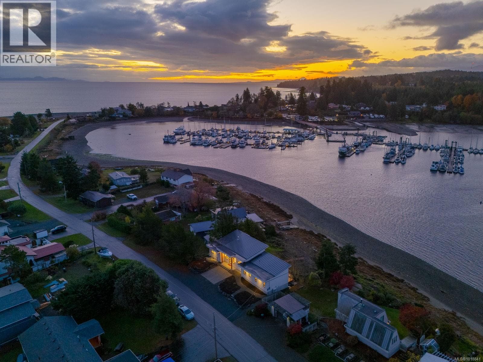 5496 Deep Bay Dr, Vancouver Island — photo 2